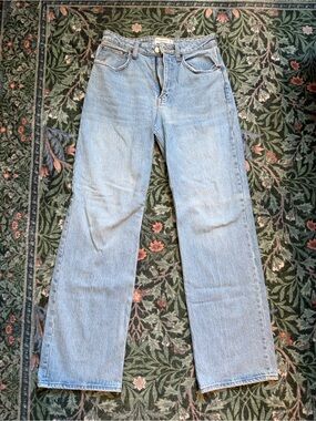 Abercrombie Curve Love High Rise Relaxed Jean